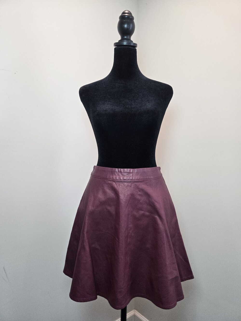 Abercrombie & Fitch Mini Skirt Women's Small Y2k Faux Leather Burgundy